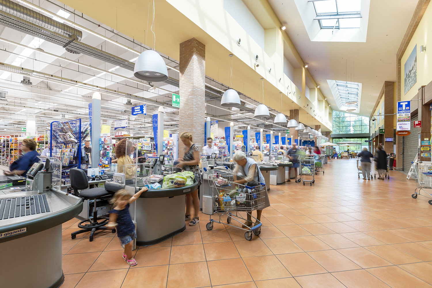 il gigante centri commerciali usmate casse supermercato