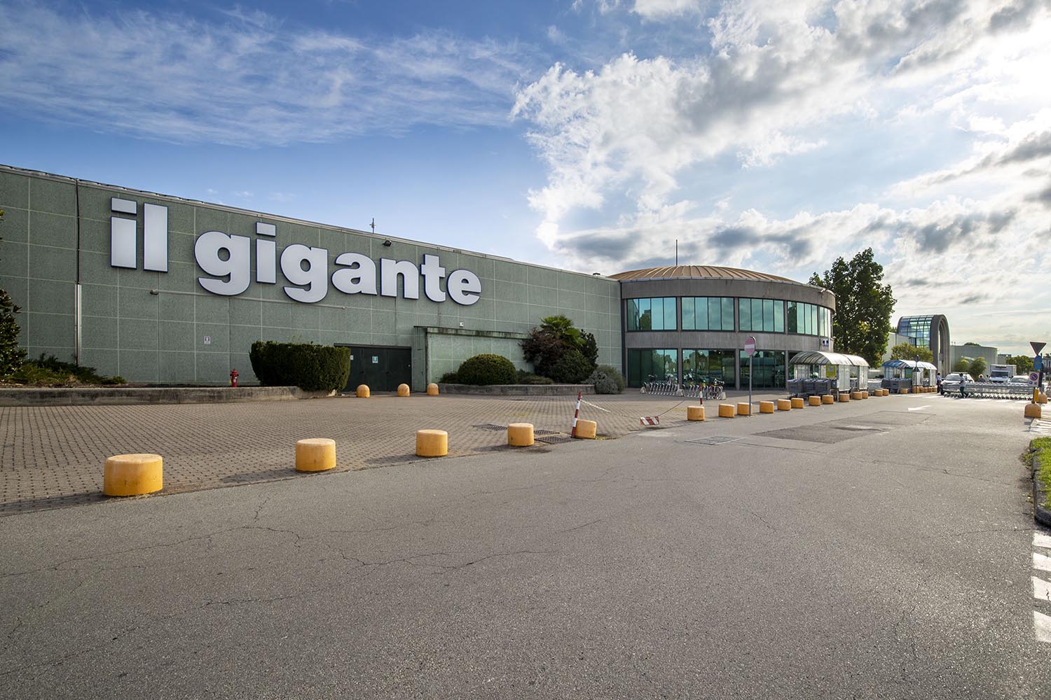 il gigante centri commerciali villasanta esterno