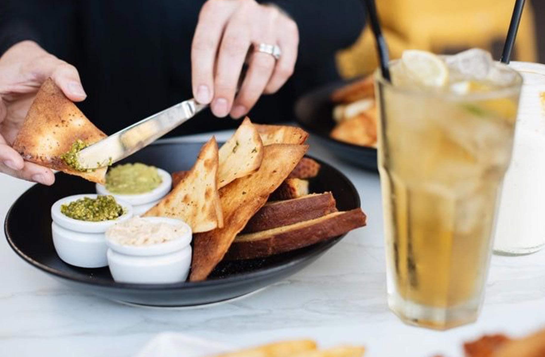 il gigante centri commerciali aperitivo pane azzimo