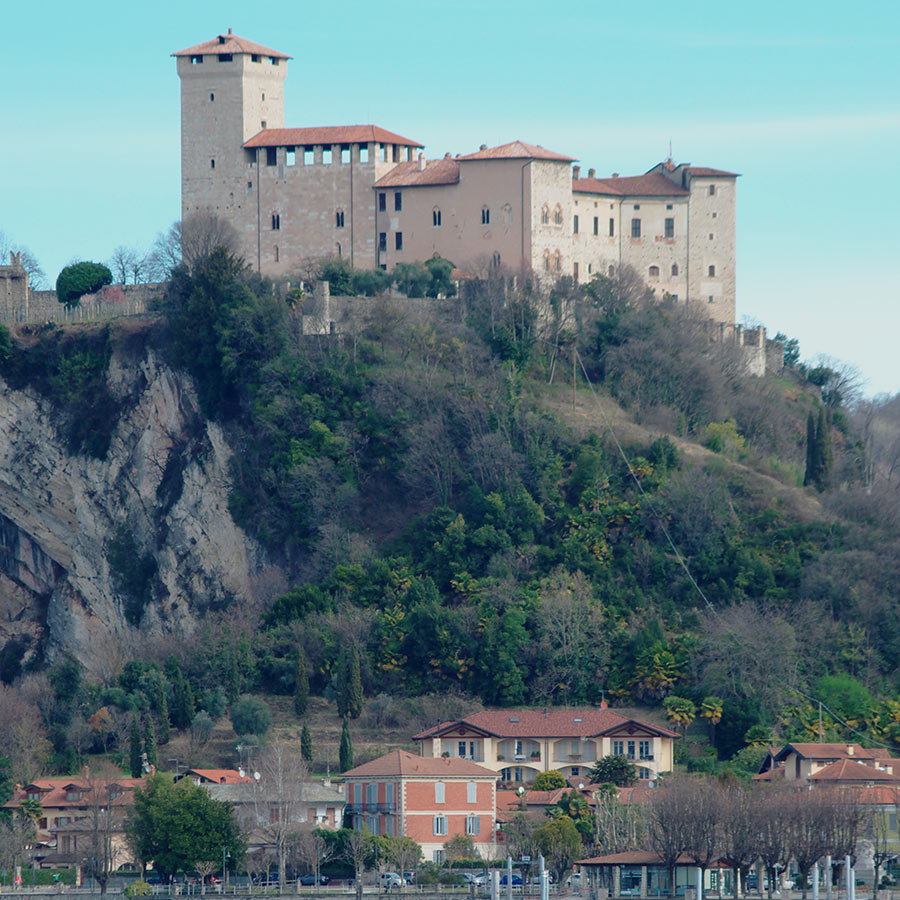 Il Gigante centri commerciali Rocca di Angera