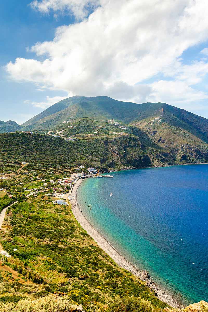 il gigante centri commerciali isole eolie consigli viaggio