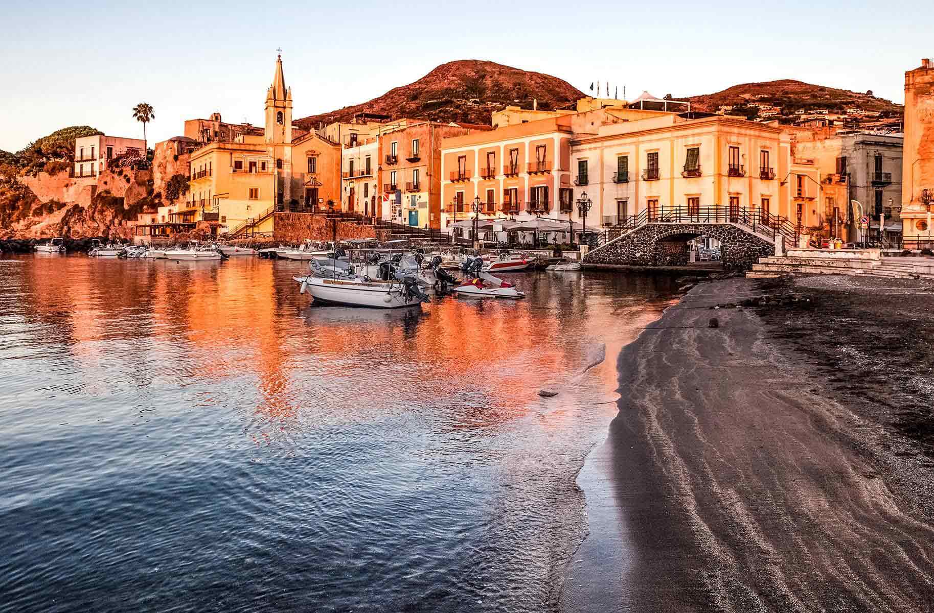 il gigante centri commerciali isole eolie lipari